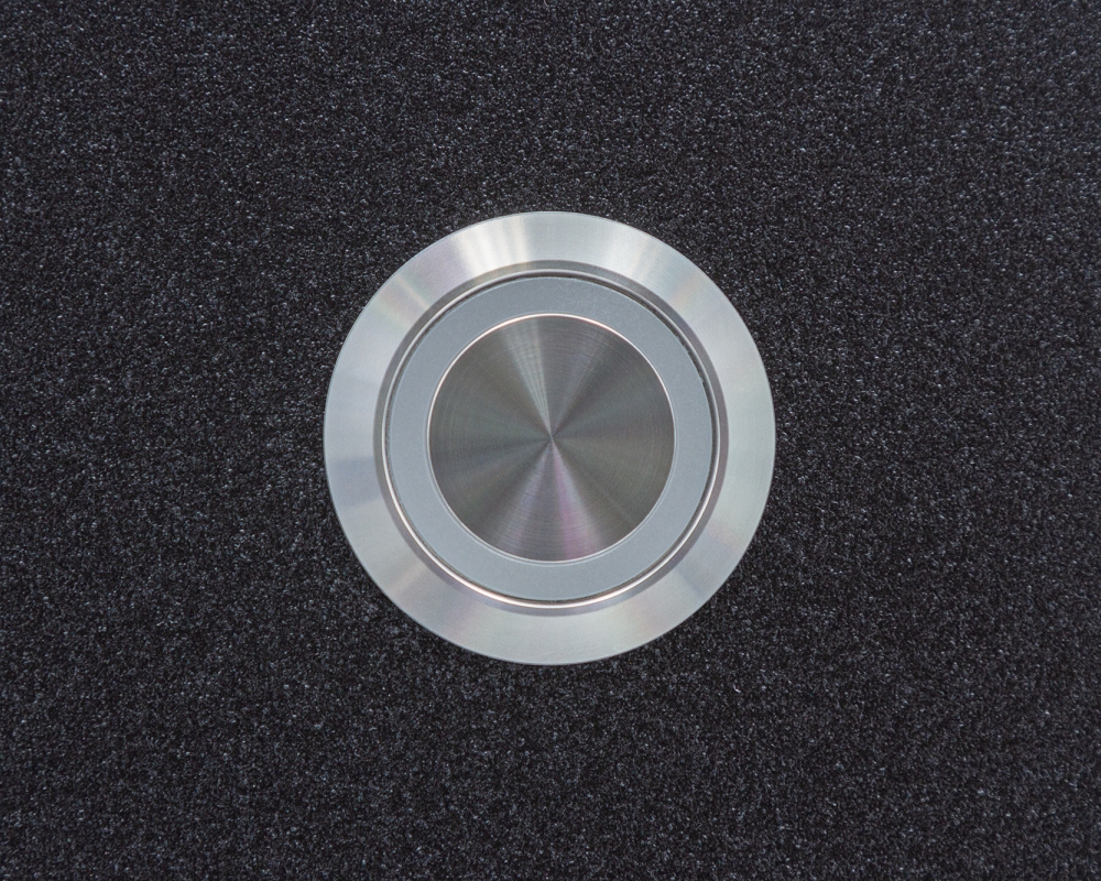 Антивандальная металлическая кнопка ONPOW GQ22-11E/Y/24V/S в корпусе