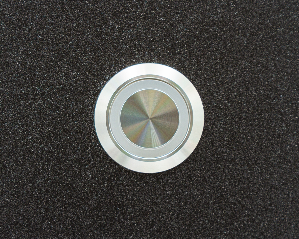 Антивандальная металлическая кнопка ONPOW GQ22-L-11ZE/J/G/24V/S в корпусе